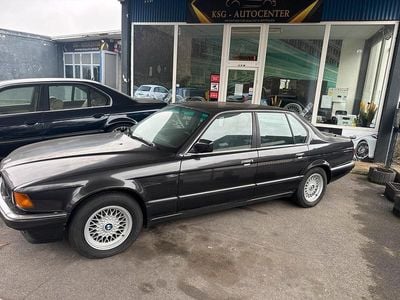 Schwarz Gebraucht 1990 BMW 730 Limousine | 8.399 €
