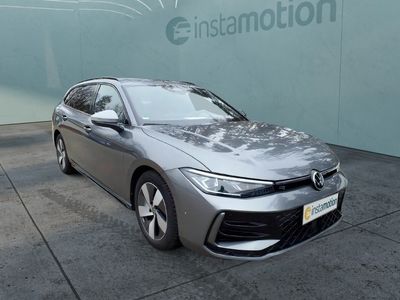 Gebraucht VW Passat R-line 150 PS (110 kW) 2024 Grau Kombi