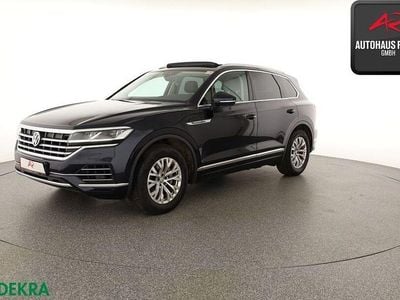 Gebraucht VW Touareg 231 PS (169 kW) 2019 Moonlight blue perleffekt SUV