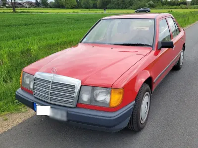 Gebraucht Mercedes E260 1986 Rot Limousine