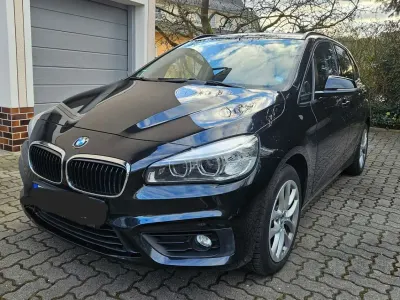 Gebraucht BMW 218 Active Tourer Advantage 150 PS (110 kW) 2015 Schwarz Van / Kleinbus