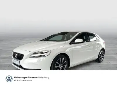 Gebraucht Volvo V40 Linje Svart 152 PS (111 kW) 2018 Weiß Limousine