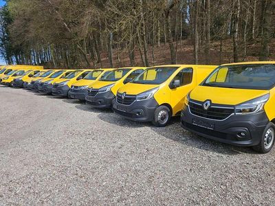 Second-hand Renault Trafic 120 CP (88 kW) 2020 Galben Monovolum