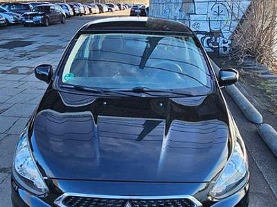 Schwarz Gebraucht 2017 Mitsubishi Space Star Basis Kleinwagen | 4.400 €