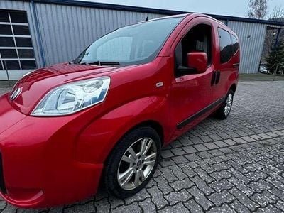 Rot Gebraucht 2014 Fiat Qubo Trekking Van / Kleinbus | 1.989 € (Superpreis)
