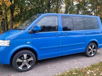 gebraucht VW Multivan T5in Blau/Camper mit Ausbau