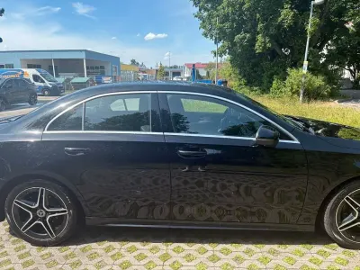 Gebraucht Mercedes A180 AMG 116 PS (85 kW) 2020 Schwarz Limousine