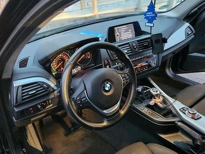 Gebraucht BMW 116 Sport Line 116 PS (85 kW) 2012 Schwarz Kleinwagen