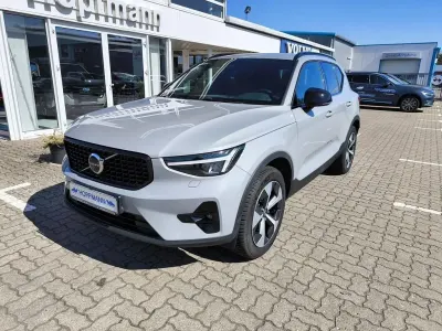 Gebraucht Volvo XC40 Plus 163 PS (119 kW) 2025 Grau SUV