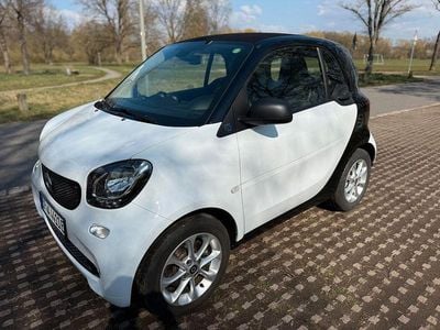 Gebraucht Smart ForTwo Electric Drive 60 kW (82 PS) 2019 Weiß Coupé