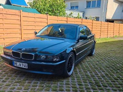 BMW 740