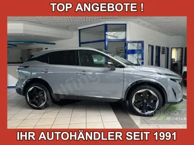 Neu Nissan Qashqai Premium Edition 158 PS (116 kW) 2026 Ceramicgrau+black SUV