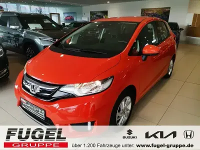 Second-hand Honda Jazz Comfort 102 CP (75 kW) 2015 Portocaliu Hatchback