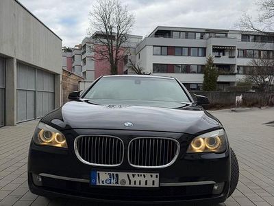 Second-hand BMW 730 245 CP (180 kW) 2010 Negru Berlinǎ