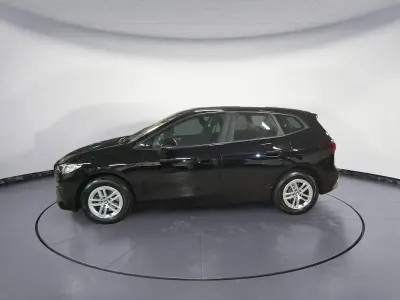 Gebraucht BMW 218 Active Tourer 136 PS (100 kW) 2023 Schwarz Van / Kleinbus