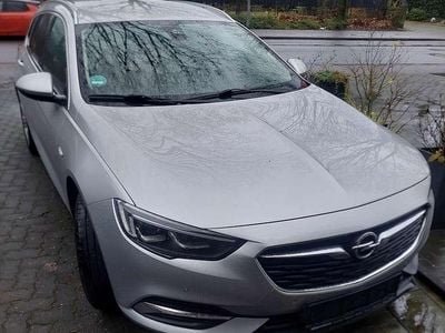 Silber Gebraucht 2017 Opel Insignia Innovation Kombi | 10.900 € (Fairer Preis)