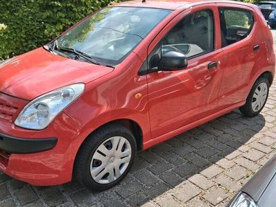 Nissan Pixo
