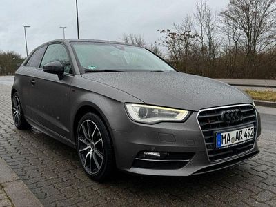 Gebraucht Audi A3 Attraction 125 PS (91 kW) 2015 Silber Limousine