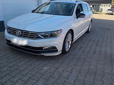 Usata VW Passat R-line 190 CV (139 kW) 2016 Bianco Station wagon