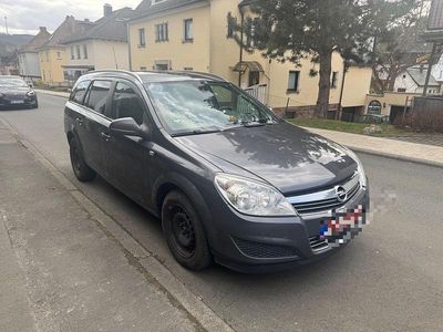Gebraucht Opel Astra 90 PS (66 kW) 2010 Grau Kombi
