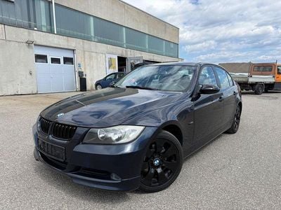 Second-hand BMW 318 129 CP (94 kW) 2005 Gri Berlinǎ