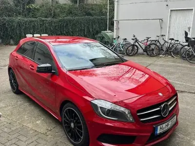 Gebraucht Mercedes A180 AMG line 122 PS (89 kW) 2014 Rot Kleinwagen