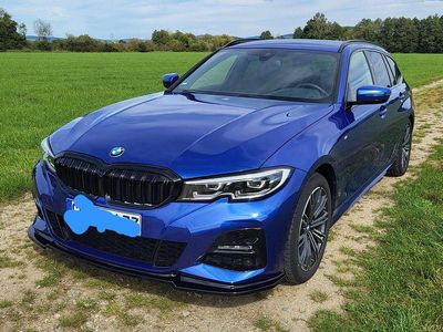 Blau Gebraucht 2022 BMW 318 M Sport Kombi | 32.000 € (Guter Preis)