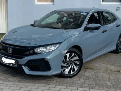 Gebraucht Honda Civic 129 PS (94 kW) 2018 Grau Limousine