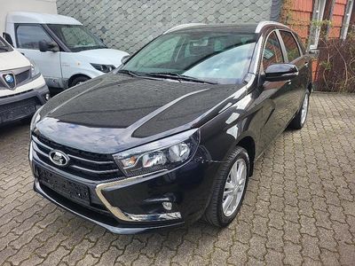 Gebraucht Lada Vesta 106 PS (77 kW) 2018 Schwarz metallic Kombi
