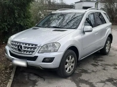 Usado Mercedes ML320 224 HP (164 kW) 2009 Prateado SUV