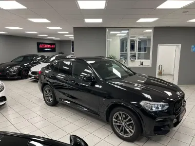 Gebraucht BMW X4 M Sport 190 PS (139 kW) 2021 Schwarz SUV