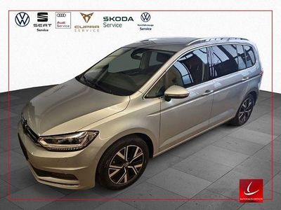 Gebraucht VW Touran Highline 150 PS (110 kW) 2025 Silber Van / Kleinbus