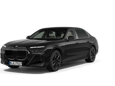 Gebraucht BMW 740 M Sport 299 PS (219 kW) 2025 Schwarz Limousine