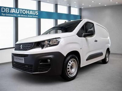 Gebraucht Peugeot Partner Premium 102 PS (75 kW) 2022 Weiß Van / Kleinbus