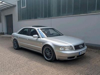 Silber Gebraucht 1999 Audi A8 Limousine | 12.000 €