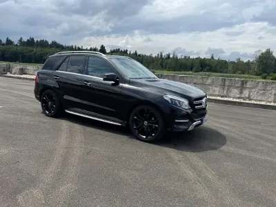 Gebraucht Mercedes GLE350 258 PS (189 kW) 2019 Schwarz SUV