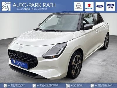 Pure white pearl met./mineral gray metallic (weiss Neu 2025 Suzuki Swift Comfort+ Kleinwagen | 19.880 €