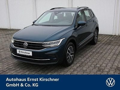 Gebraucht VW Tiguan Life 150 PS (110 kW) 2022 Blau SUV