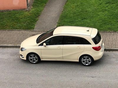 Second-hand Mercedes B200 AMG 156 CP (114 kW) 2014 Bej Monovolum