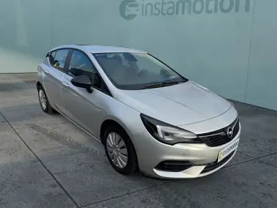 Gebraucht Opel Astra Edition 131 PS (96 kW) 2021 Silber Limousine