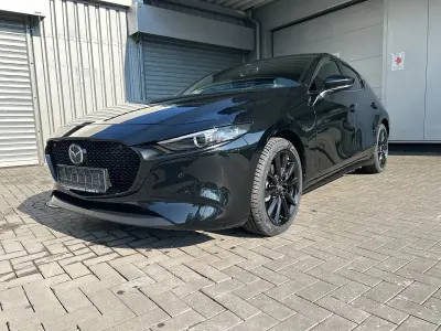 Neu Mazda 3 Nagisa 140 PS (102 kW) 2025 Schwarz Limousine