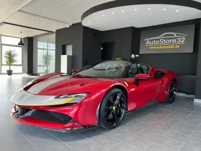 Gebraucht Ferrari SF90 1001 PS (736 kW) 2025 Rot Cabrio
