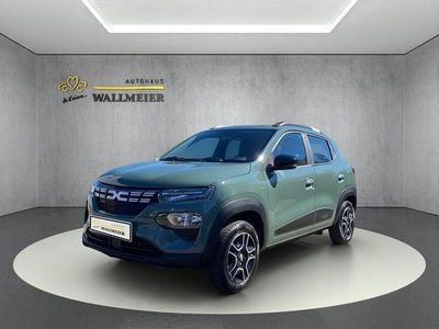 Begagnad Dacia Spring Essentiel 33 kW (45 HK) 2023 Grön Halvkombi