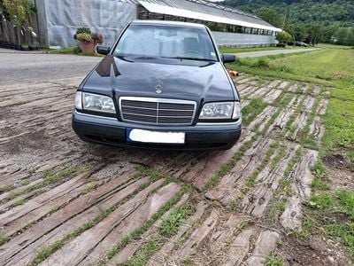 Mercedes C180