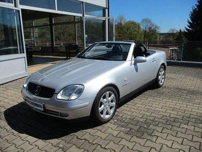 Second-hand Mercedes SLK230 193 CP (141 kW) 2000 Argintiu Cabrio