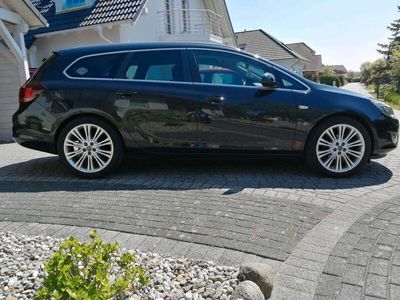 gebraucht Opel Astra 1.4 Turbo Automatik Innovation Ausstattung AHK NAVI