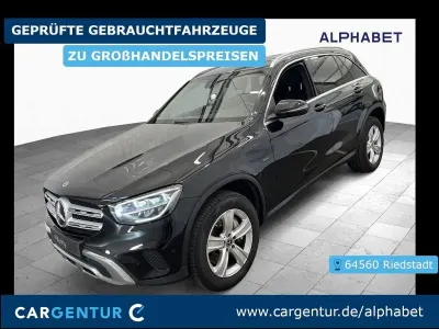 Gebraucht Mercedes GLC300e 306 PS (225 kW) 2021 Schwarz SUV