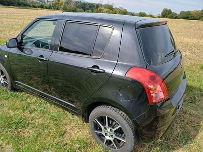 Gebraucht Suzuki Swift Comfort 92 PS (67 kW) 2010 Schwarz Kleinwagen
