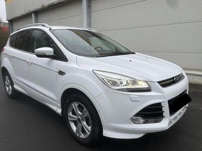 Gebraucht Ford Kuga 150 PS (110 kW) 2016 Weiß SUV
