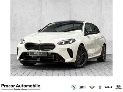 Neu BMW M135 Performance 300 PS (220 kW) 2025 Weiß Kleinwagen